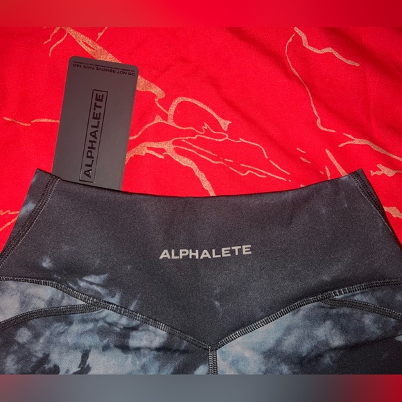 NWT Alphalete Surface Power Short OIL STAIN - Small🖤 - Picture 4 of 7